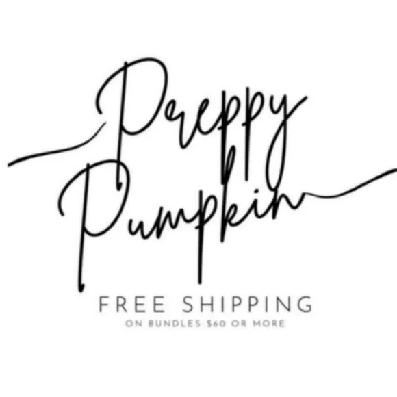 New! Tuckernuck Petite Moments Gold Clover Hoop Earrings (1005) NWOT - Picture 3 of 3